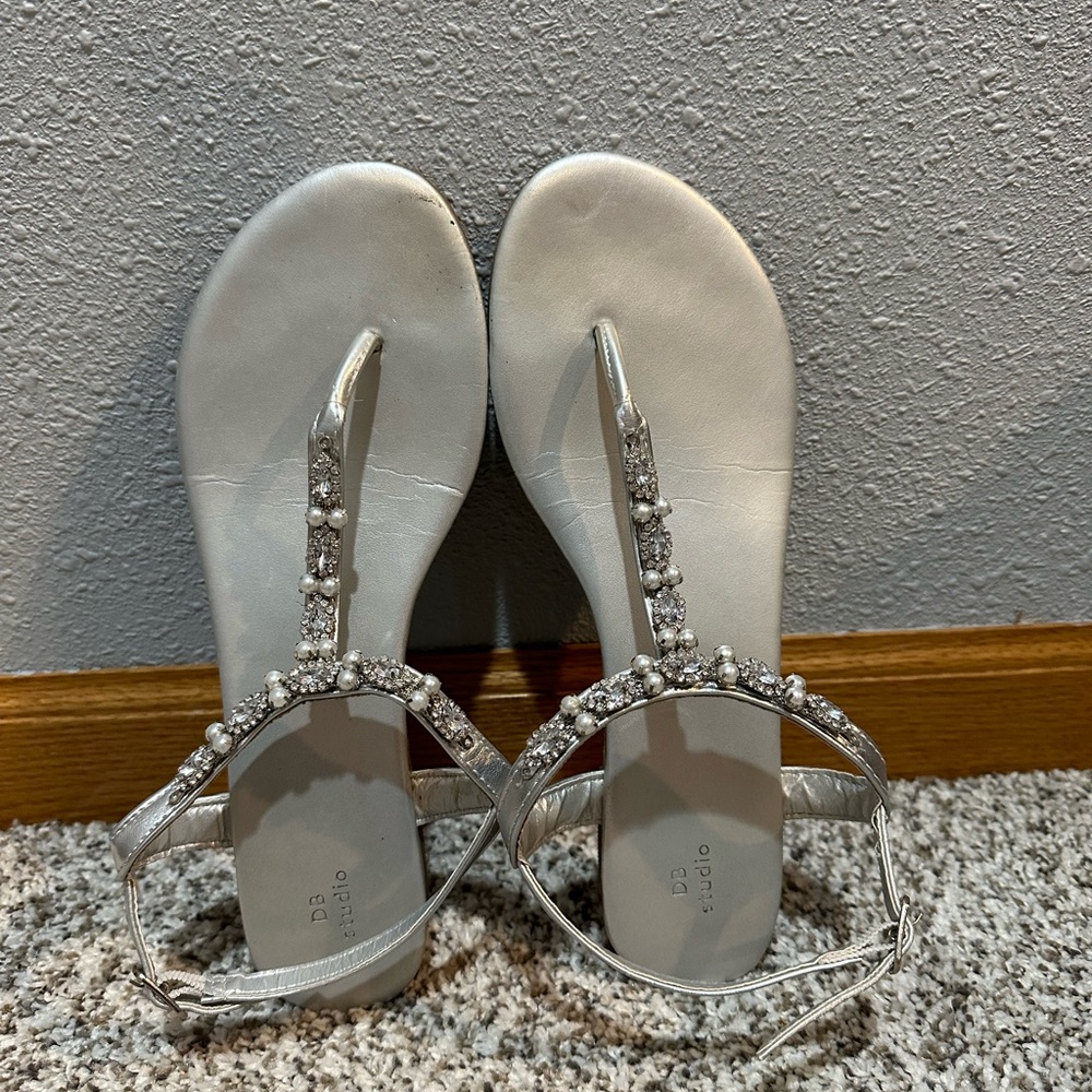 Sparkle sandals, silver, size 9 women’s